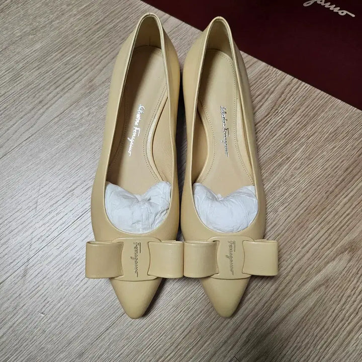 [SOLD OUT] 페레가모 비바플랫슈즈