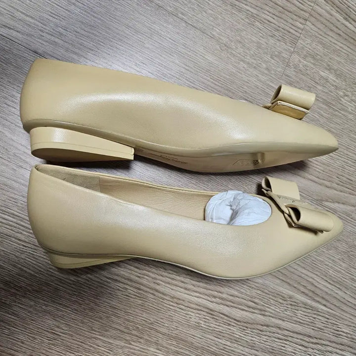 [SOLD OUT] 페레가모 비바플랫슈즈