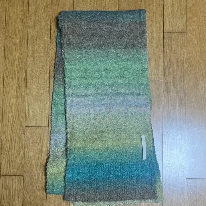 [BUNJANG] 999 Humanity Green Gradient Scarf / 999 휴머니티 머플러