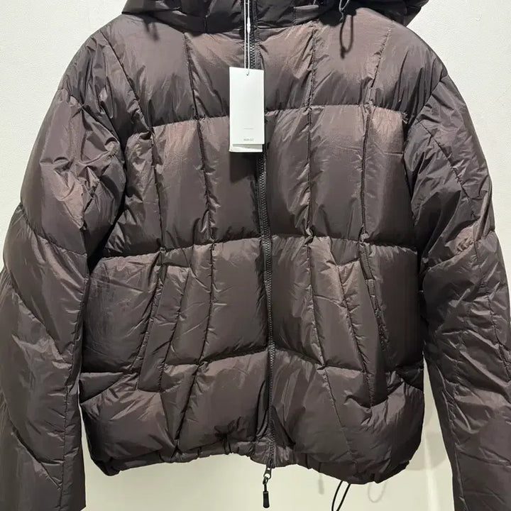 [BUNJANG] 1size Glide Line Down Jumper Dark Brown / [1size] 비긴202 글라이드 라인 다운 점퍼 다크브라운