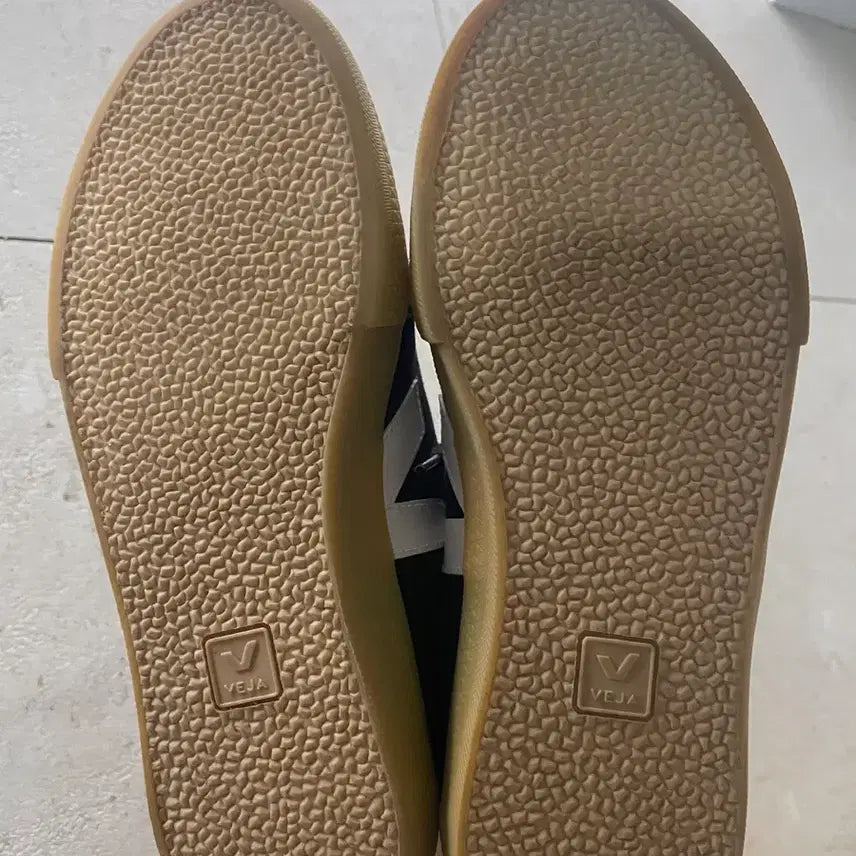 [BUNJANG] Veja Volley 260 / 베자 veja 볼리 260