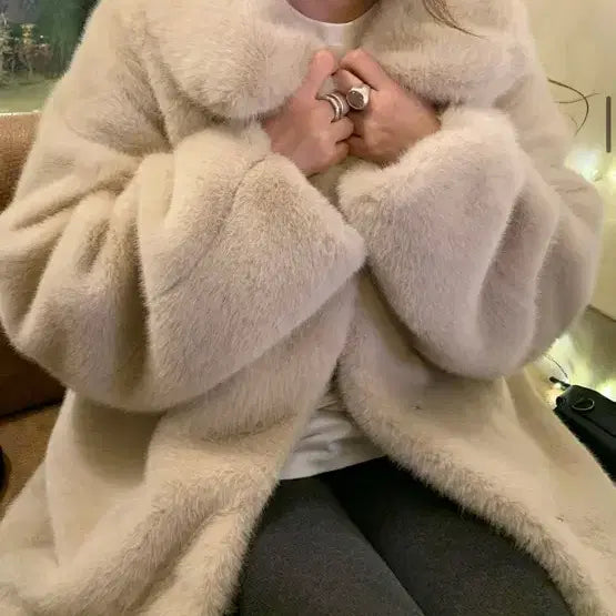 [BUNJANG] AMIMENT Faux Fur Jacket / 아미먼트 퍼자켓 새상품 ( 품절 상품)