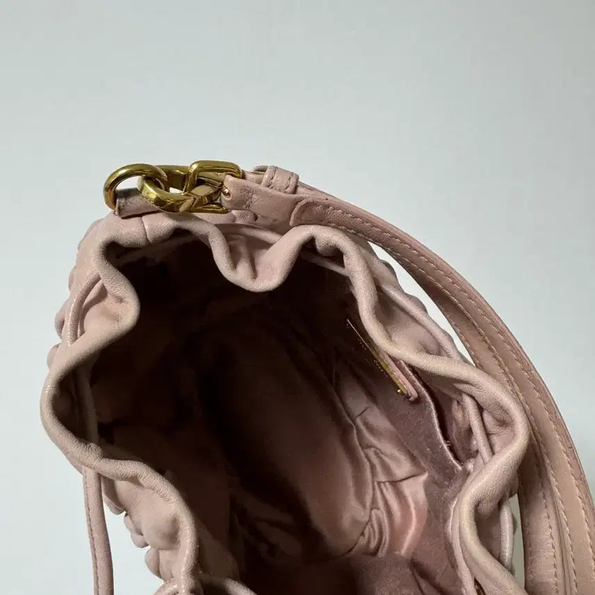 [BUNJANG] Miu Miu Bucket Bag / 미우미우 버킷백