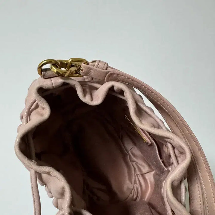 [BUNJANG] Miu Miu Bucket Bag / 미우미우 버킷백