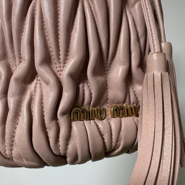 [BUNJANG] Miu Miu Bucket Bag / 미우미우 버킷백