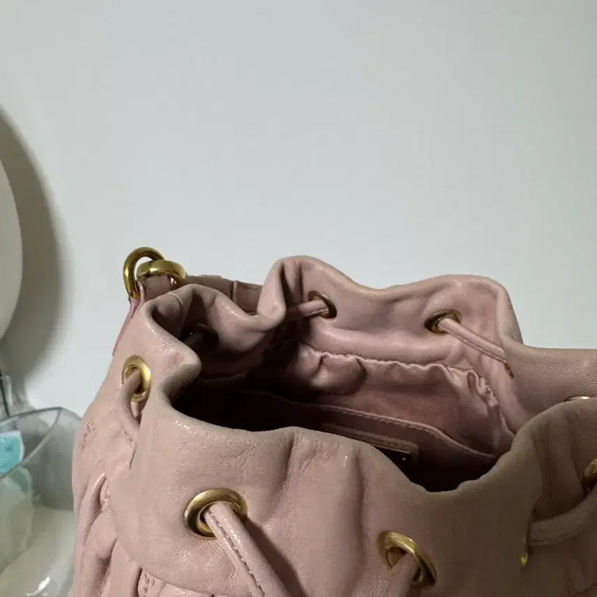 [BUNJANG] Miu Miu Bucket Bag / 미우미우 버킷백