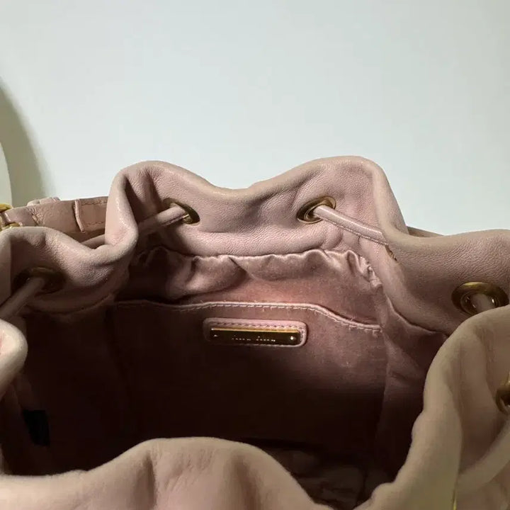 [BUNJANG] Miu Miu Bucket Bag / 미우미우 버킷백