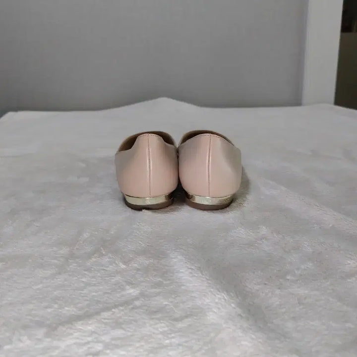 [BUNJANG] ALDO Beige Flat Shoes (Size 230) / (230)알도 베이지색 플랫슈즈