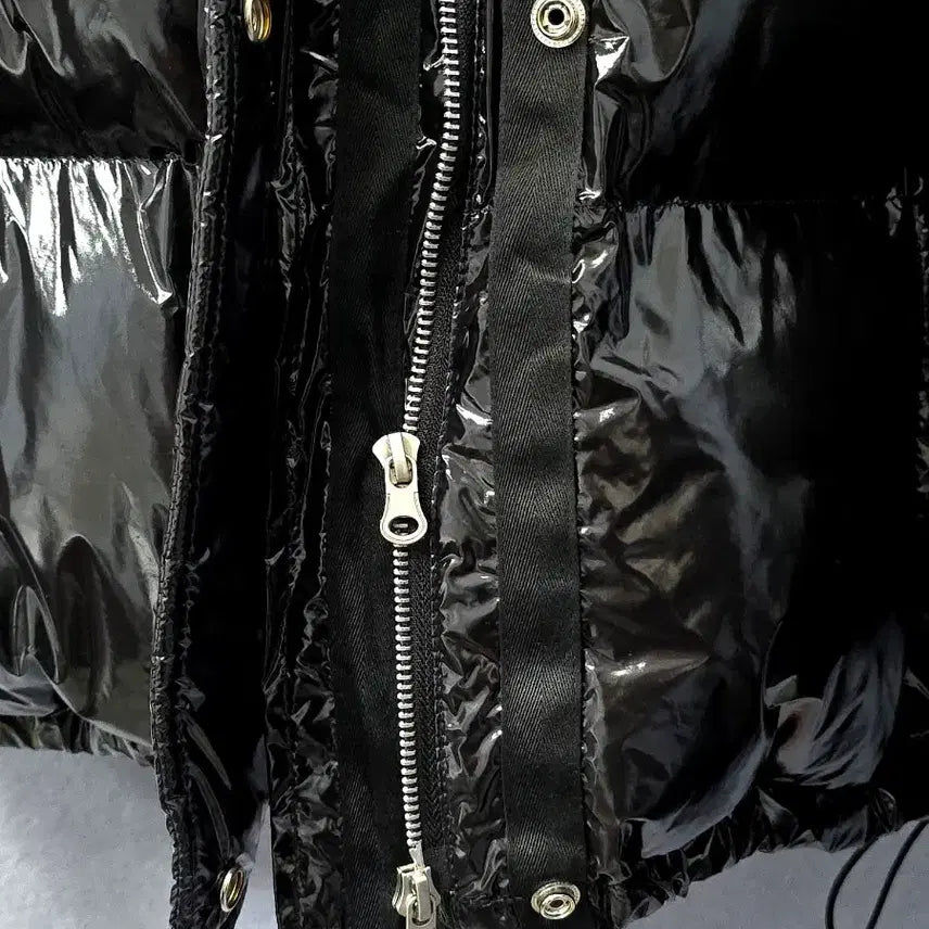 [BUNJANG] Our Wave Glossy Hooded Padding Jacket / 새상품)  아워웨이브  our wave 글로시 후드패딩