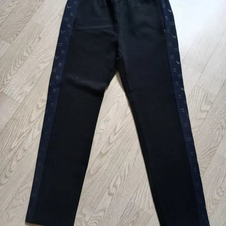 [BUNJANG] SOUTHCAPE Training Set (Top & Bottom) - Black L / SOUTHCAPE  트레이닝 상 하의 세트 새상품