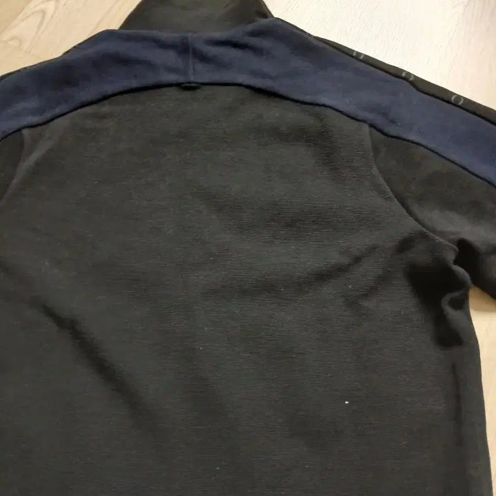 [BUNJANG] SOUTHCAPE Training Set (Top & Bottom) - Black L / SOUTHCAPE  트레이닝 상 하의 세트 새상품