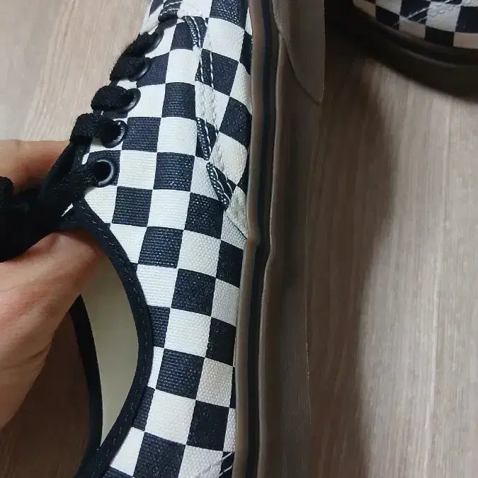 [BUNJANG] Vans Authentic Checkerboard Sneakers (Size 260) / 반스 어센틱 체커보드 스니커즈 // 260