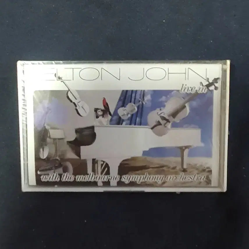 [BUNJANG] Elton John Live In Cassette Tape / 미개봉.엘튼존 Live In 카세트테이프