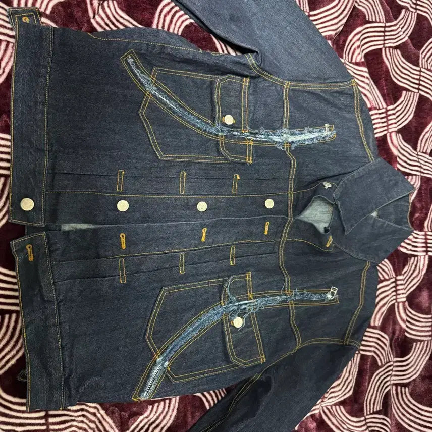 [BUNJANG] The Museum Visitor Curved Zipper Denim Jacket / 더뮤지엄비지터 커브드 지퍼 데님 자켓