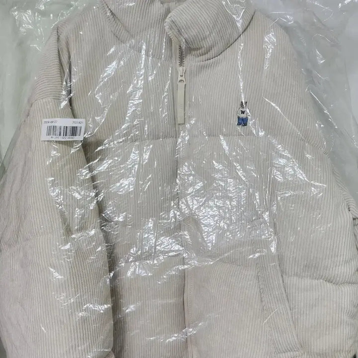 [BUNJANG] Who.A.U Steve Corduroy Short Puffer Jacket / 후아유 스티브 코듀로이 숏푸퍼 숏패딩