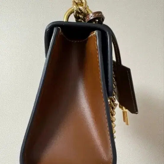 [BUNJANG] Gucci GG Supreme Padlock Mini Shoulder Bag / 구찌 GG 수프림 패드락 미니 숄더백