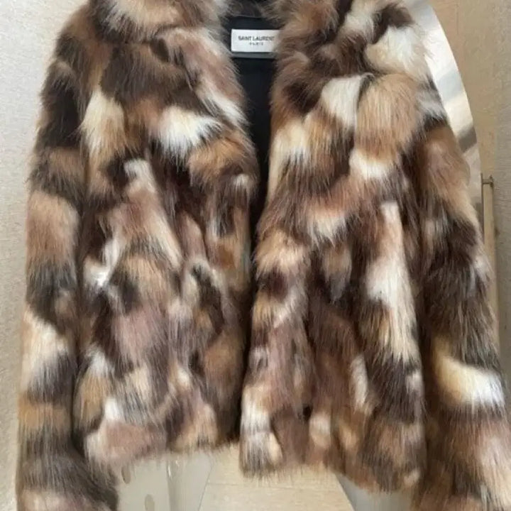 [BUNJANG] Saint Laurent 19AW Double Breasted Fur Jacket / [장근석님 착용] 생로랑 19AW 더블 브레스티드 퍼 자켓