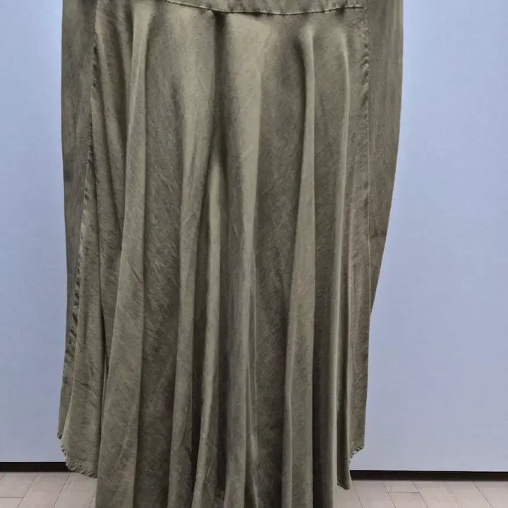 [BUNJANG] Khaki Pleated Long Dress / 카키색 플리츠 롱 원피스