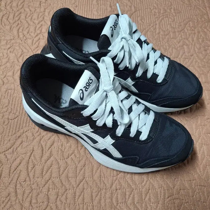 [BUNJANG] ASICS Jogger X81 Running Shoes (Size 245) / 245 아식스 조거X81 조깅화 운동화 [1295]