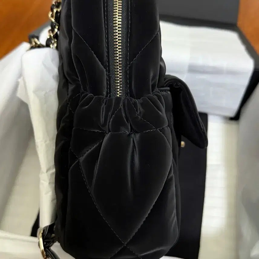 [BUNJANG] Chanel Jennie Backpack / 샤넬 코코네쥬 제니 백팩