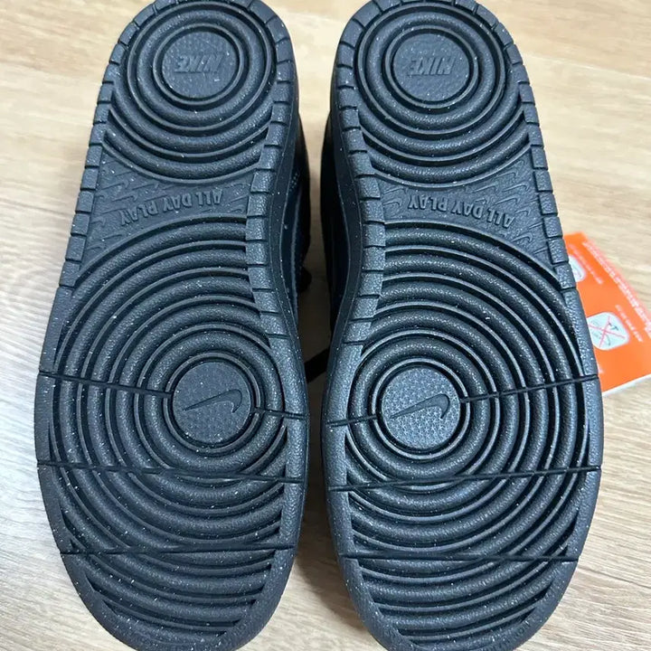 [BUNJANG] Nike Court Borough Low Recraft GS Black Sneakers / 나이키 올블랙 운동화 새상품225