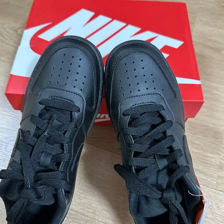 [BUNJANG] Nike Court Borough Low Recraft GS Black Sneakers / 나이키 올블랙 운동화 새상품225