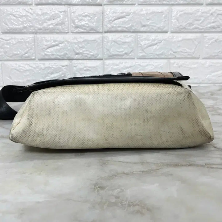 [BUNJANG] Freitag F12 Dragnet Crossbody Bag / [정품] 프라이탁 F11 라씨(LASSIE) 크로스백
