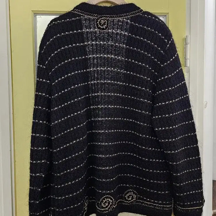 [BUNJANG] Black Gold Wool Cardigan / 샤st 블랙골드 울 가디건