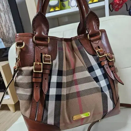 [BUNJANG] Burberry Crossbody Bag / 정품 버버리 크로스백
