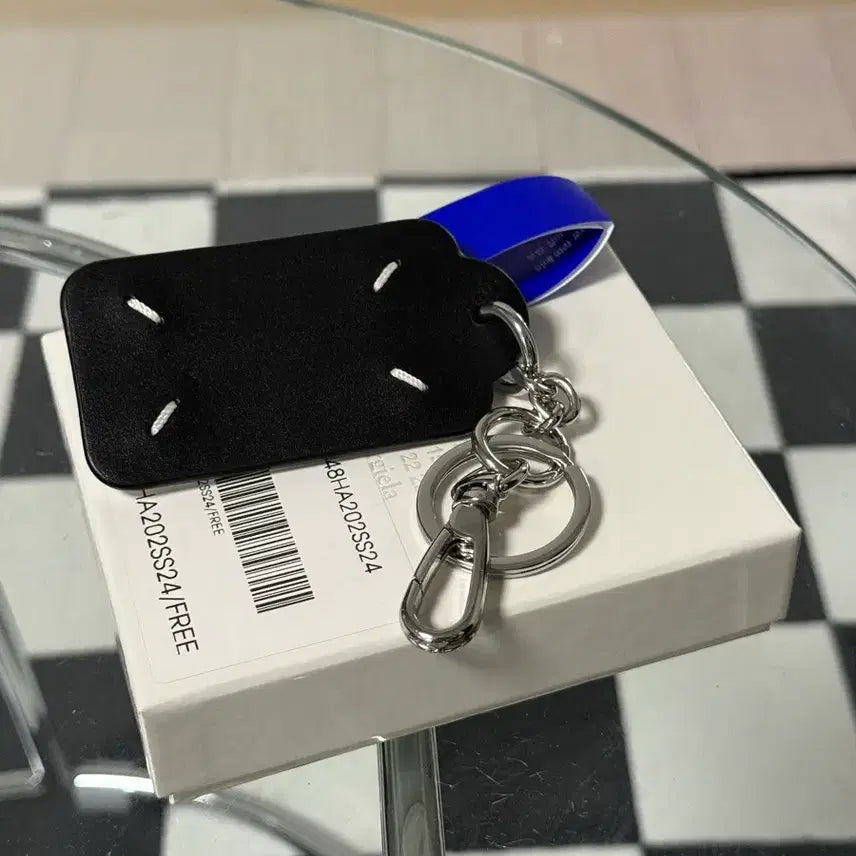 [BUNJANG] Maison Margiela Keyring / 메종마르지엘라 키링 판매합니다.