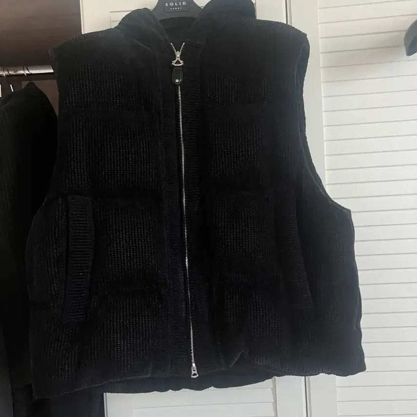 [BUNJANG] Solid Homme Velvet Vest Black / [52]솔리드옴므 밸벳 베스트 블랙