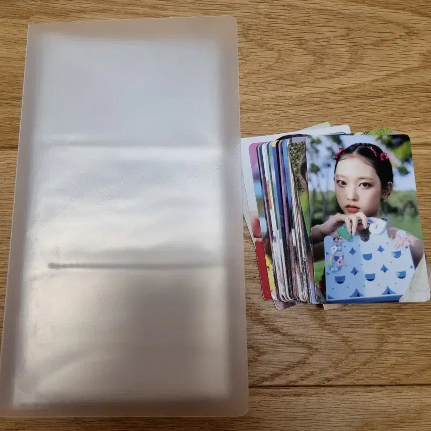 [SOLD OUT] 뉴진스 비공굿 포카 뉴진스굿즈 담케 포장계 포토카드 문굿 해린 민지