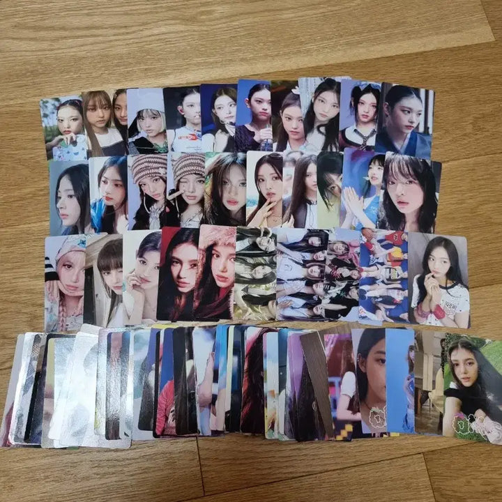 [SOLD OUT] 뉴진스 비공굿 포카 뉴진스굿즈 담케 포장계 포토카드 문굿 해린 민지
