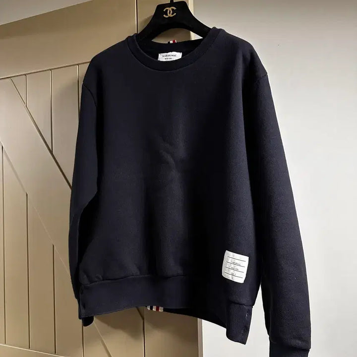 [BUNJANG] Thom Browne Back Stripe Sweatshirt Size 3 / 톰브라운 백삼선 맨투맨 3사이즈
