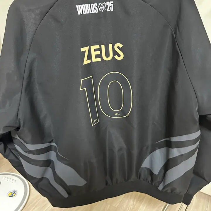 [BUNJANG] HLE Zeus Worlds Jacket (Size 95) / 25 HLE 한화생명 제우스 월즈 자켓 95