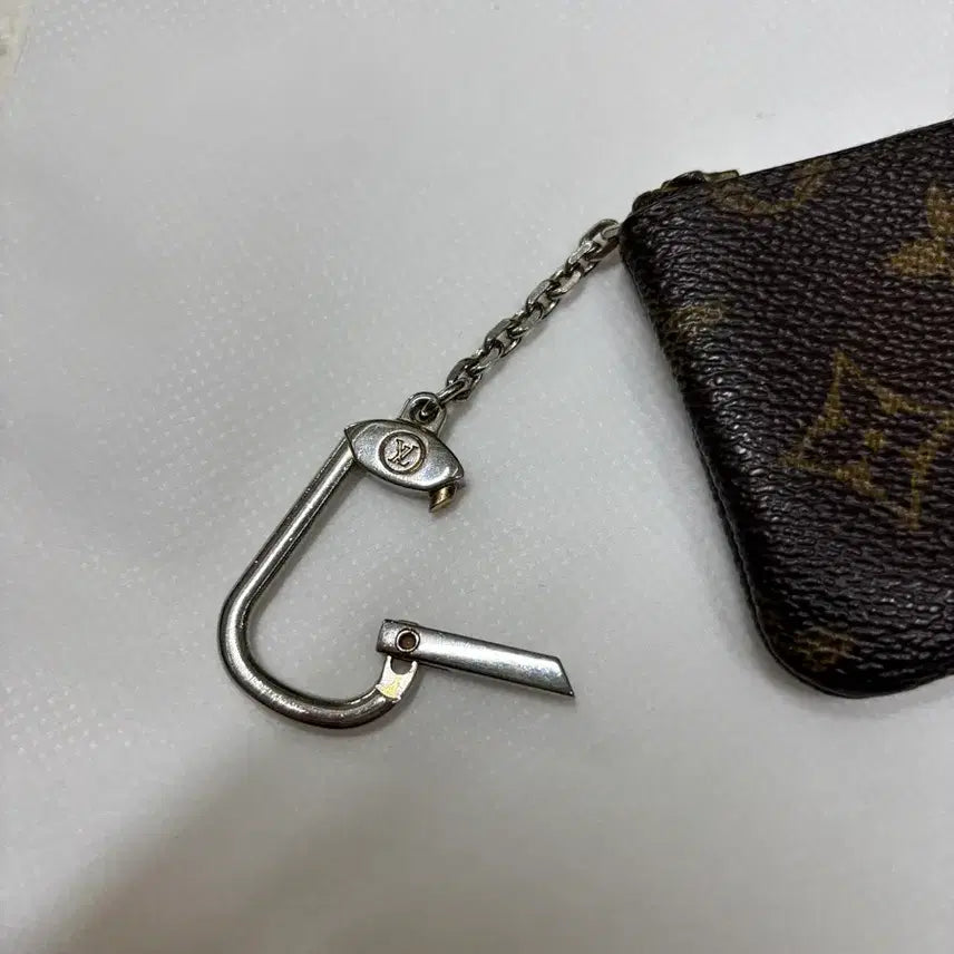 [SOLD OUT] 루이비통 모노그램 키파우치
