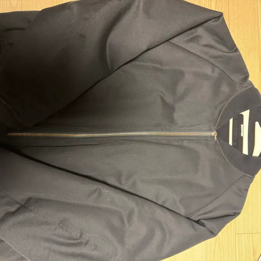 [BUNJANG] A.P.C. 24FW Silk Padding Jacket / (교환/판매)24fw 아프레쎄 실크 패딩 자켓 다크네이비 4