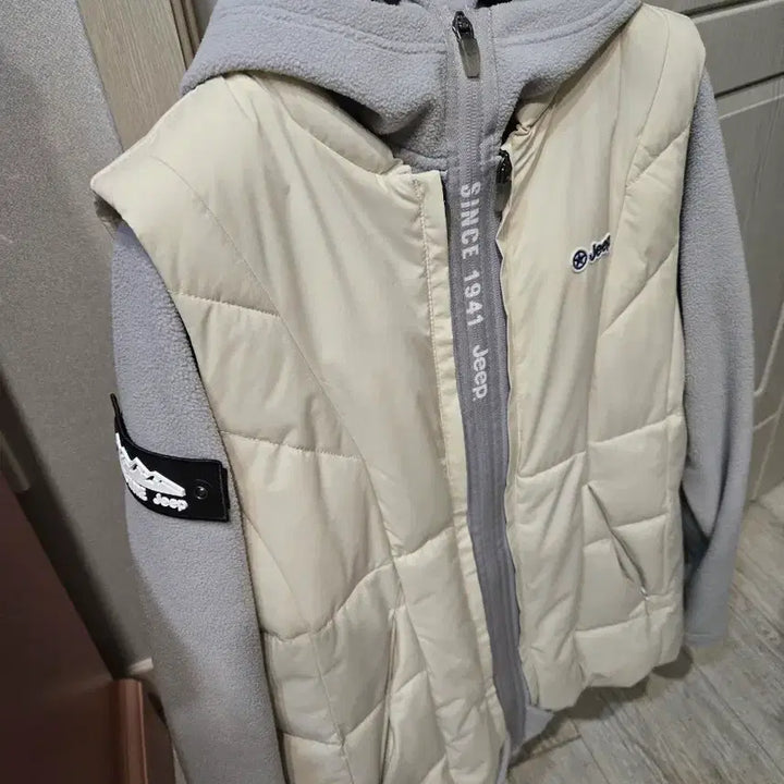 [BUNJANG] Jeep Fleece Padded Vest / 지프 패딩