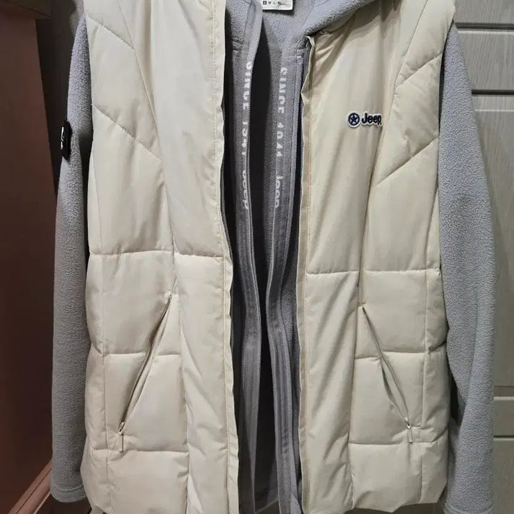 [BUNJANG] Jeep Fleece Padded Vest / 지프 패딩