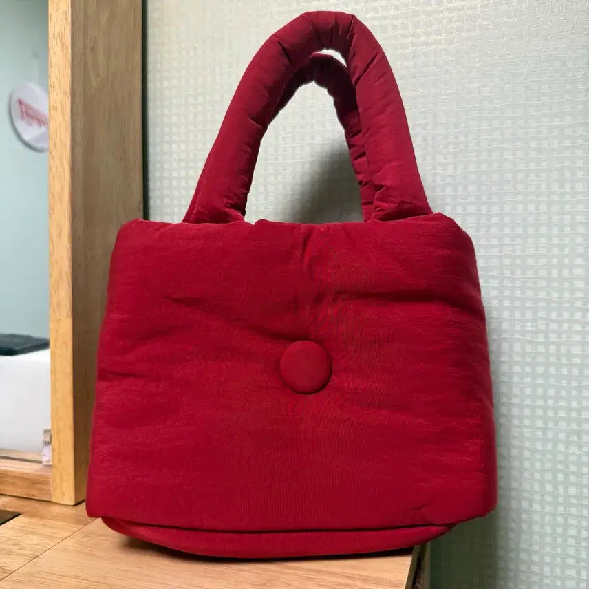 [BUNJANG] I think so Red Padded Bag Tote Shoulder Crossbody / 아이띵소 레드 패딩백 토트백 숄더백 크로스백