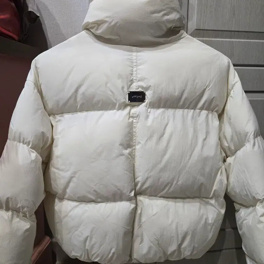 [BUNJANG] White Lightweight Padded Jacket / 화이트 패딩