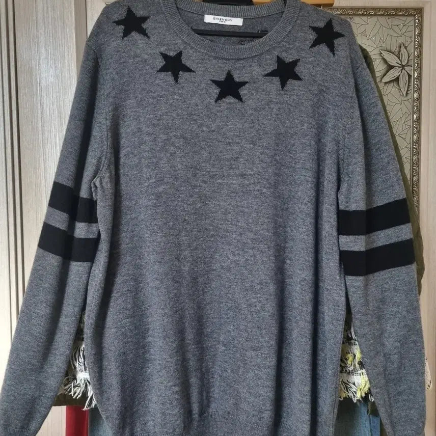 [BUNJANG] Givenchy Japanese Knit XL / 지방시 일본 니트 XL