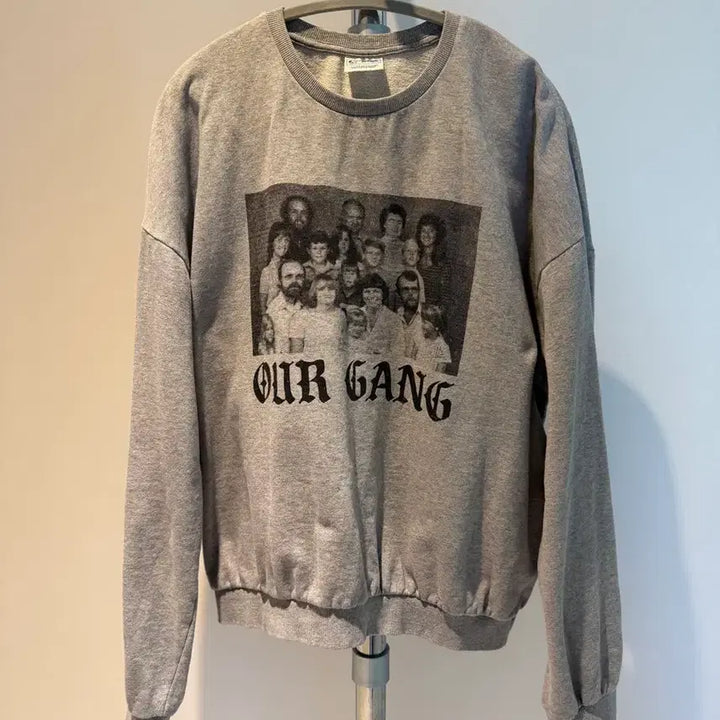 [BUNJANG] Naughty Savage Hour Gang Sweatshirt / 너티새비지 아워갱 스웻셔츠 맨투맨