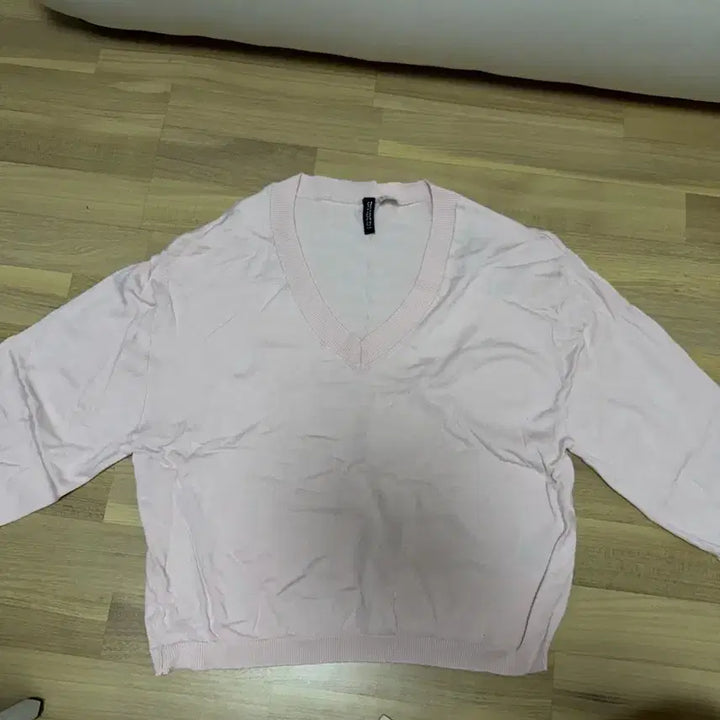 [BUNJANG] H&amp;M V-Neck Knit Sweater / H&amp;M 핑크 V넥 니트