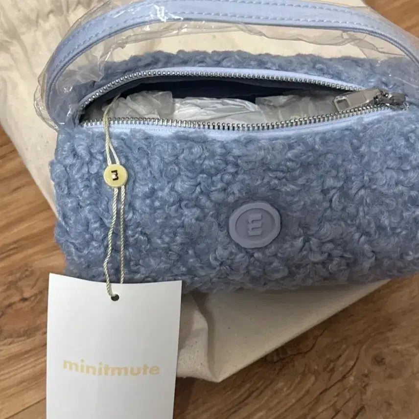 [BUNJANG] Minitmute Closure Circle Snow Blue / 미닛뮤트 클로써클 스노우블루 (새상품)