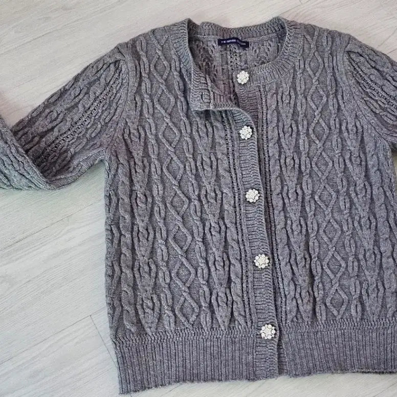 [BUNJANG] ME-SENSE Cable Knit Cardigan / 미센스 진주단추  케이블 니트 가디건 Free