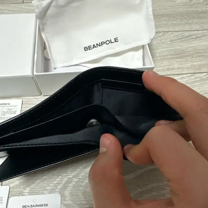 [BUNJANG] Binpole Leather Wallet / 빈폴 천연소가죽 반지갑 블랙
