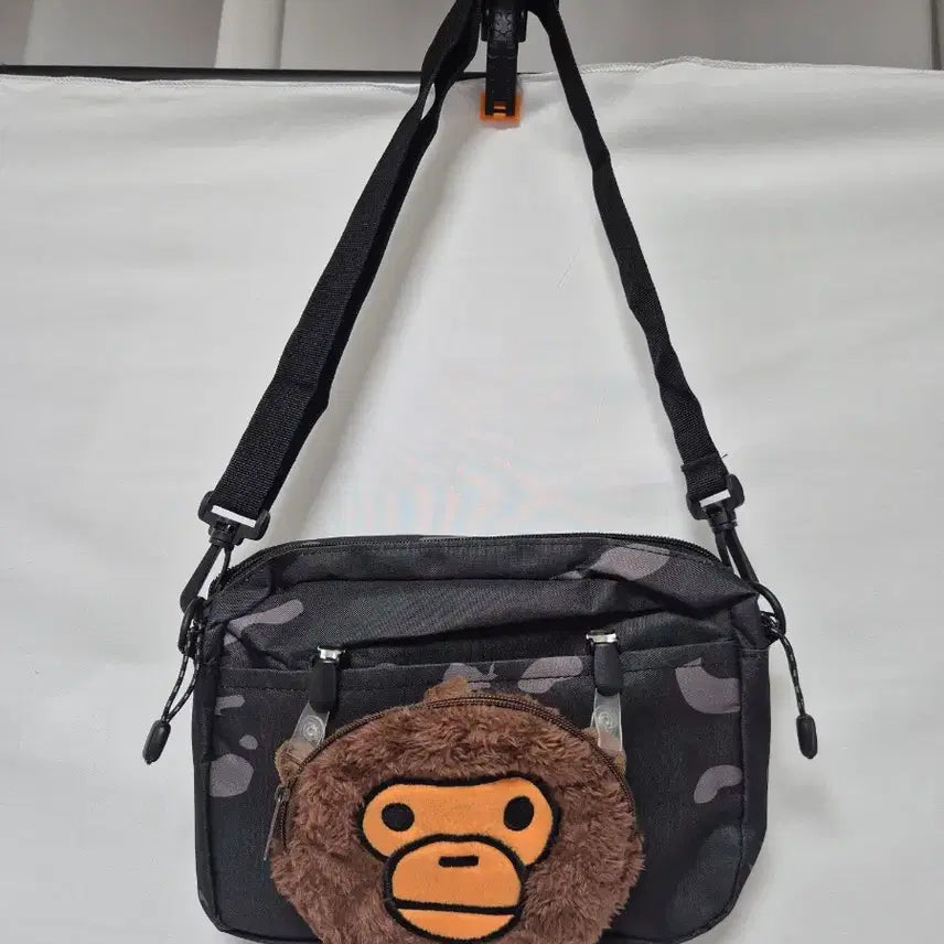 [BUNJANG] BAPE Detachable Pouch Bag / 베이프 파우치 탈부착 새가방