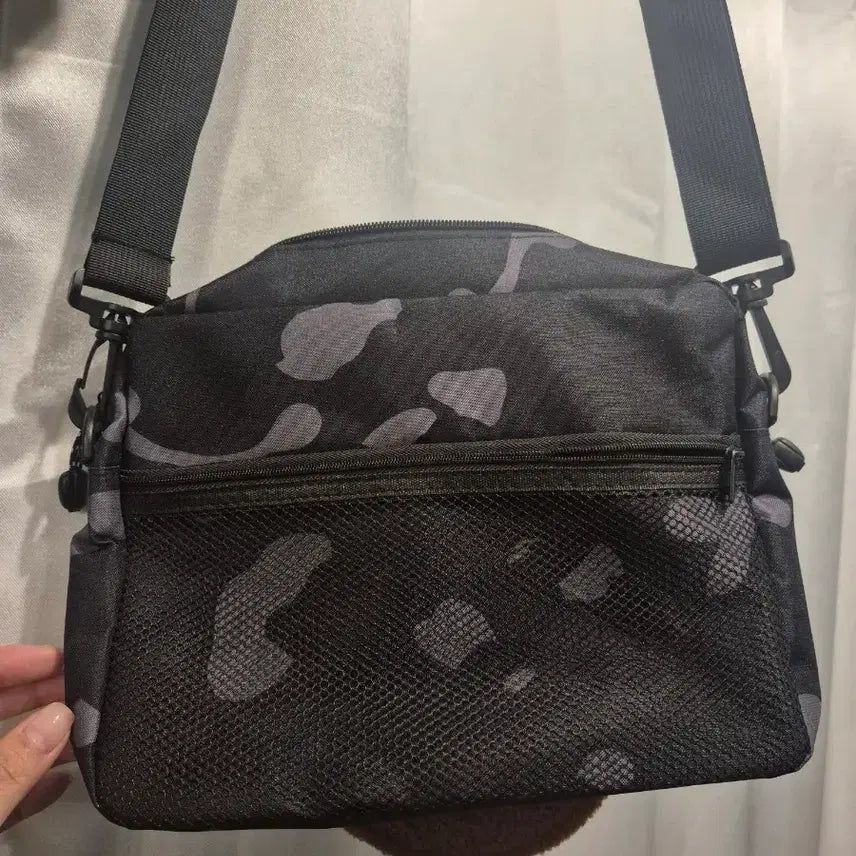 [BUNJANG] BAPE Detachable Pouch Bag / 베이프 파우치 탈부착 새가방