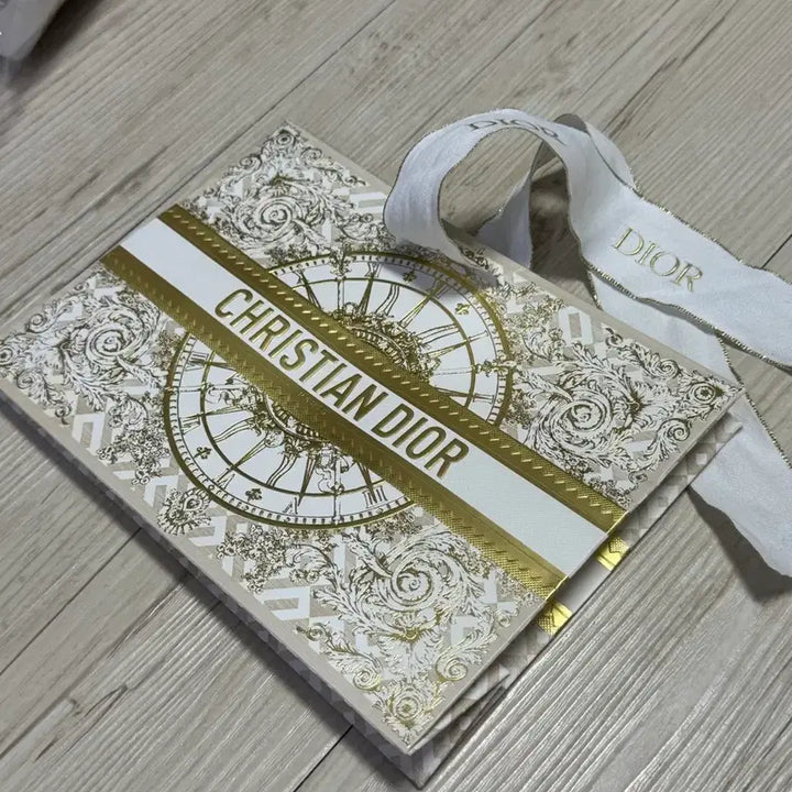 [BUNJANG] Dior Holiday Shopping Bag / 디올 홀리데이 쇼핑백 여러개